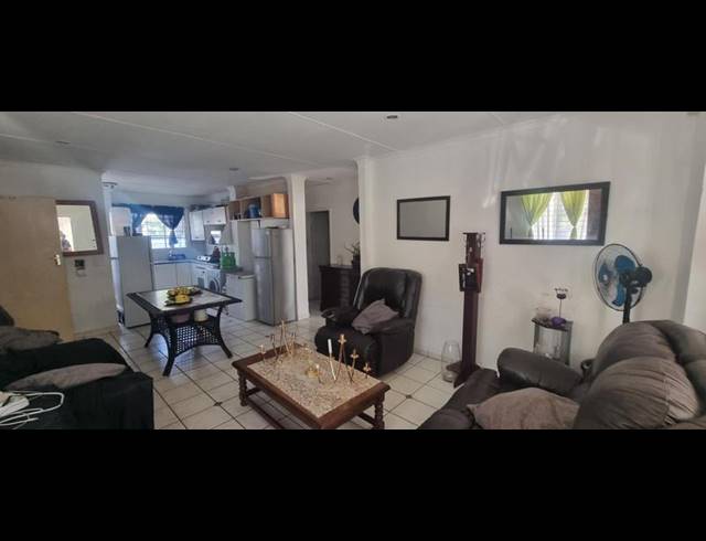 2 BEDROOM TOWNHOUSE FOR SALE IN WIERDA PARK